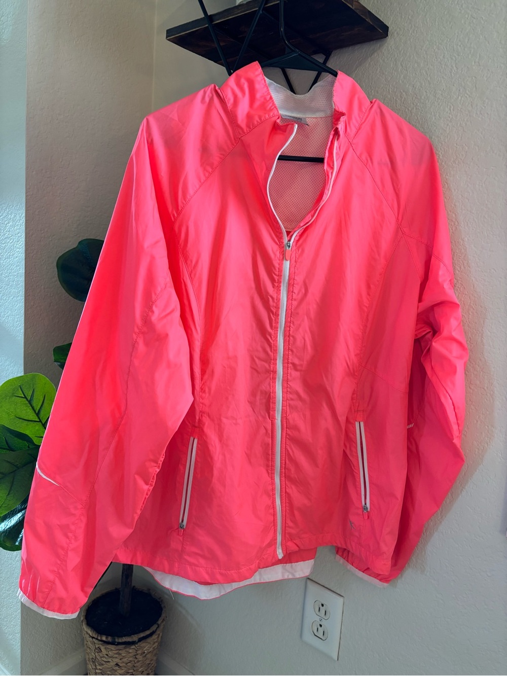 Women’s Lightweight Neon Pink Windbreaker Jacket